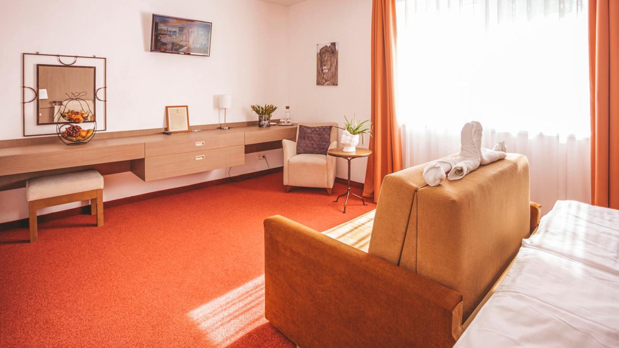 Malkia Penzion Orechová Potôň Exteriér fotografie