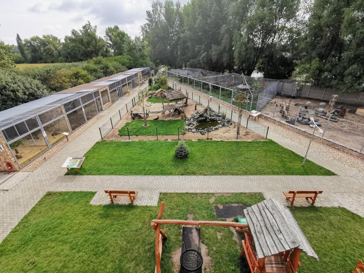 Malkia Penzion Orechová Potôň Exteriér fotografie
